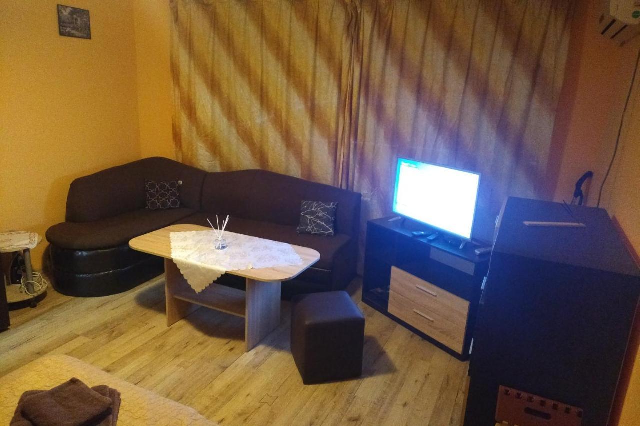 Apartament Edelvais Varna Buitenkant foto